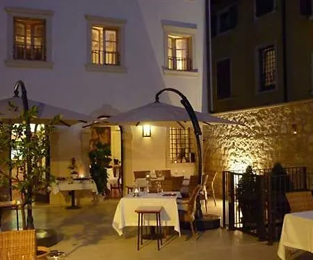 Lo Scudo Oda ve Kahvaltı